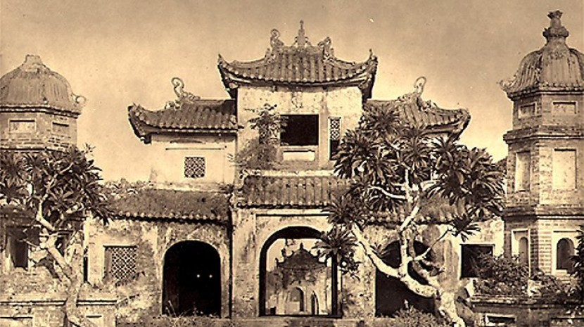 Chùa Báo Ân xưa (nay vị trí của Chùa là Bưu điện Hà Nội, vườn hoa Lý Thái Tổ và tòa nhà vô cảm UBND TP Hà Nội)