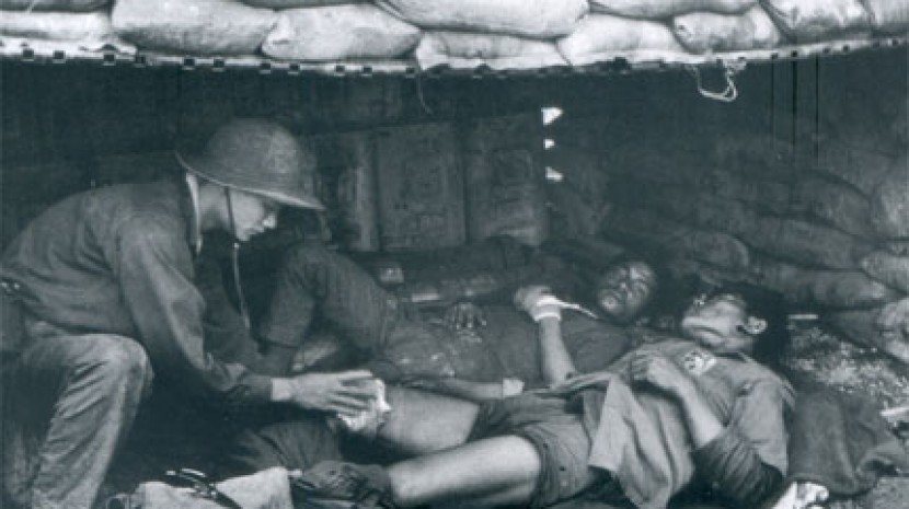Cứu chữa cho tù binh địch (căn cứ Đầu Mầu – 31/3/1972)