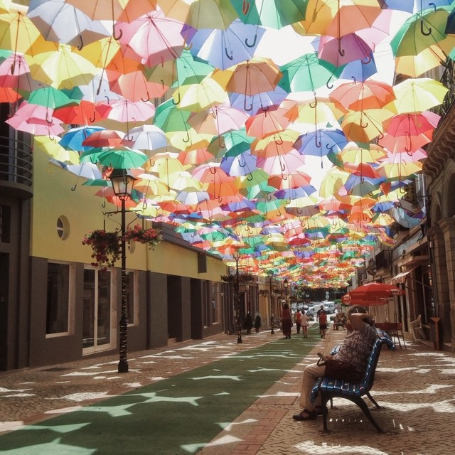 Khám phá 16 đường phố đẹp nhất thế giới