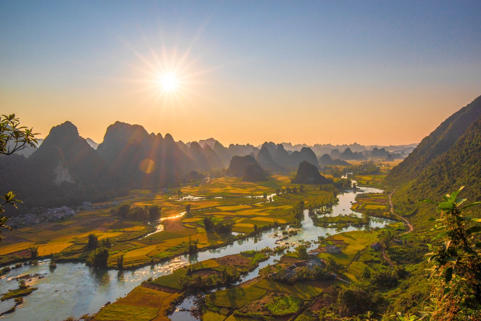 Panoramic view of Phong Nam Valley from the viewpoint at sunrise