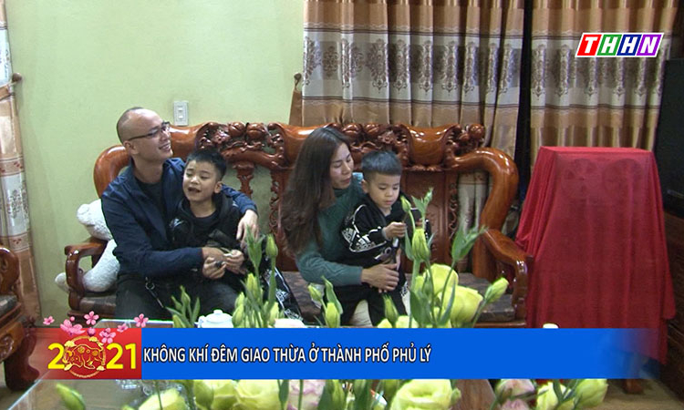 Không khí đêm giao thừa ở Thành phố Phủ Lý