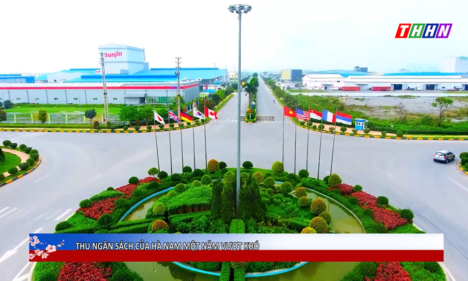 Phóng sự: Thu ngân sách của Hà Nam một năm vượt khó