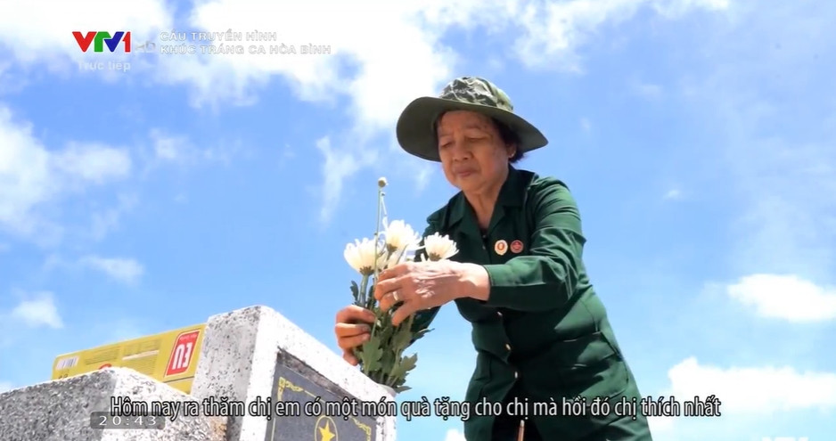 Cầu truyền hình Khúc tráng ca hòa bình: Hào hùng, xúc động và sâu lắng! - Ảnh 16. Cầu truyền hình Khúc tráng ca hòa bình: Hào hùng, xúc động và sâu lắng! - Ảnh 16.