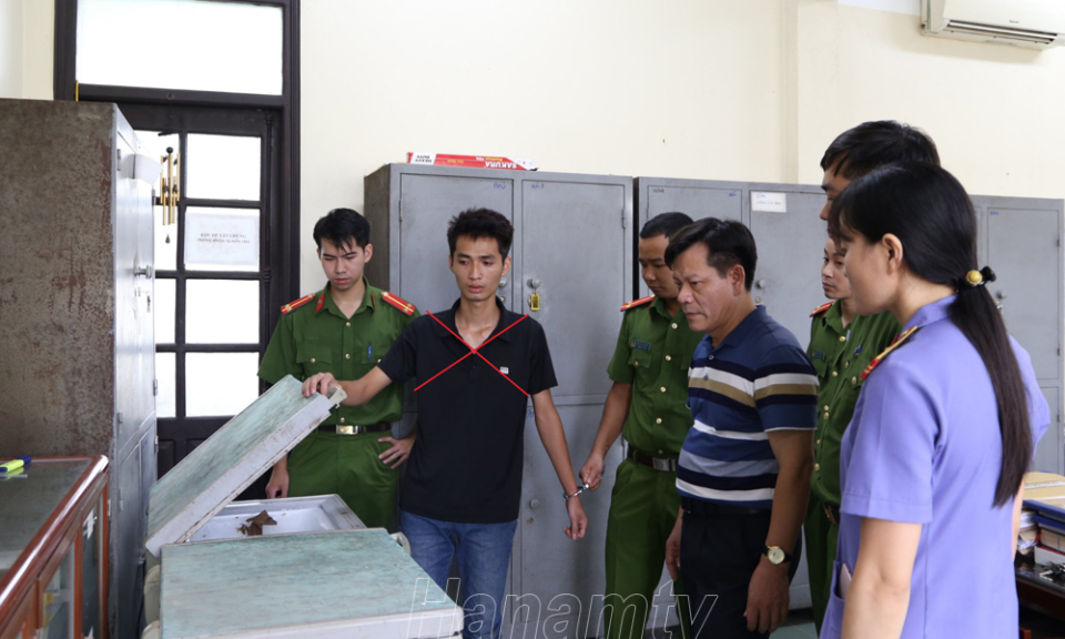 Hà Nam: Tạm giữ hình sự đối tượng siết cổ bé trai 3 tuổi rồi bỏ vào tủ đông