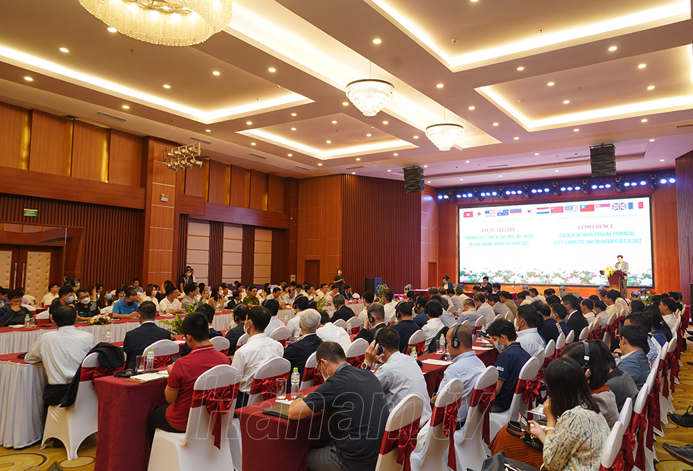 Quang cảnh hội nghị