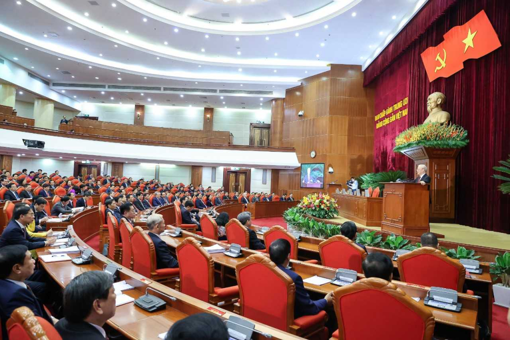 Quang cảnh phiên bế mạc Hội nghị Ban chấp hành Trung ương lần thứ 6 (khóa XIII)