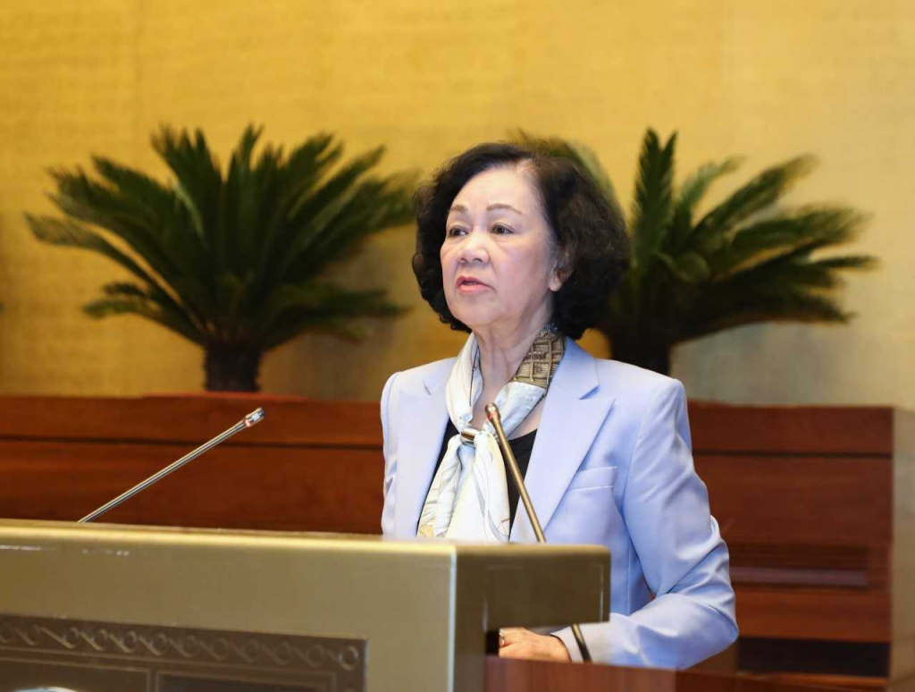 Đồng chí Trương Thị Mai, Ủy viên Bộ Chính trị, Trưởng Ban Tổ chức Trung ương truyền đạt chuyên đề: 