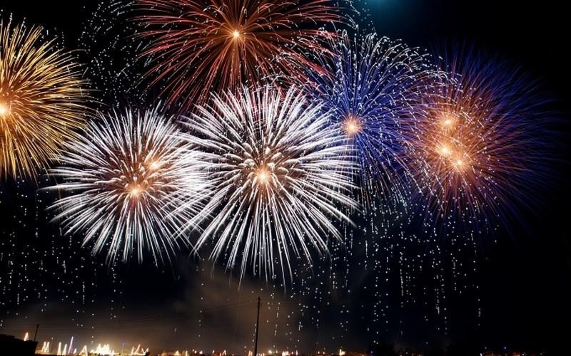 Tại Hà Nam, một trong những địa điểm bắn pháo hoa Tết Quý Mão 2024 sẽ mang đến cho bạn những hình ảnh tuyệt đẹp nhất của màn trình diễn pháo hoa. Vào dịp này, hãy đón chào năm mới và tận hưởng những giây phút đáng nhớ cùng với gia đình và bạn bè.