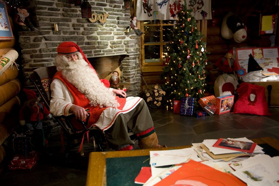 Ghé thăm 'ngôi làng ông già Noel' đẹp như cổ tích ở Phần Lan