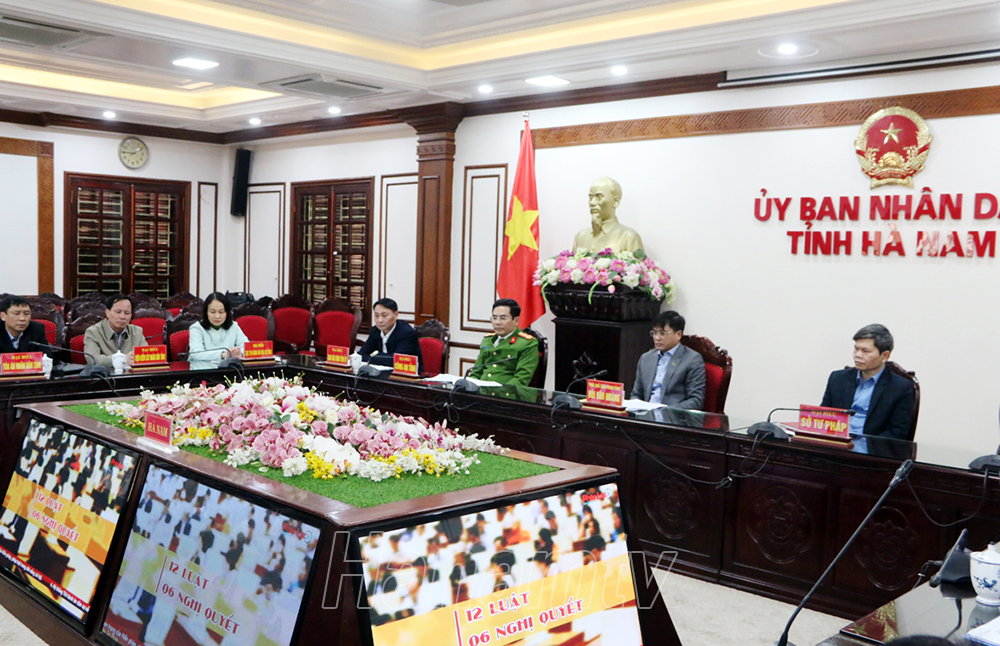 Các đại biểu dự hội nghị tại điểm cầu Hà Nam