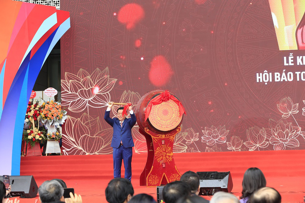 Khai mạc Hội báo toàn quốc 2023: Mỗi cơ quan báo chí là cơ quan văn hóa! - Ảnh 3.