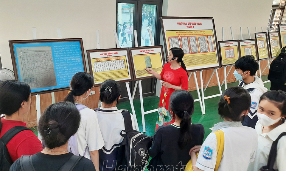 Triển lãm lưu động “Tư liệu và bản đồ Hoàng Sa, Trường Sa của Việt Nam – Những bằng chứng lịch sử và pháp lý”