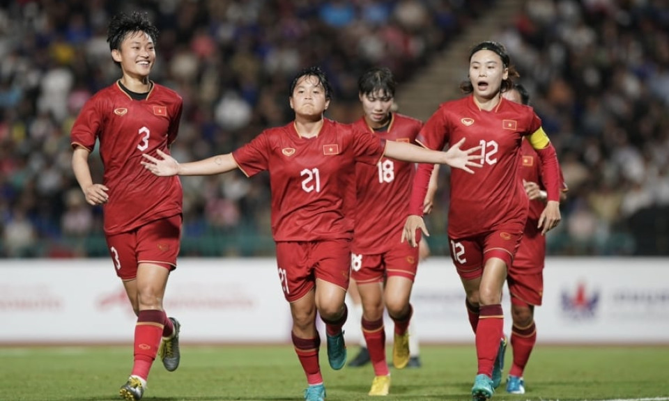 Đội tuyển nữ Việt Nam dễ dàng đánh bại Campuchia để vào chung kết SEA Games 32