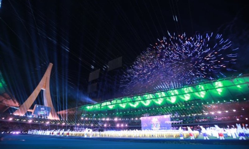 Mãn nhãn 5 phút pháo hoa rực rỡ khép lại SEA Games 32