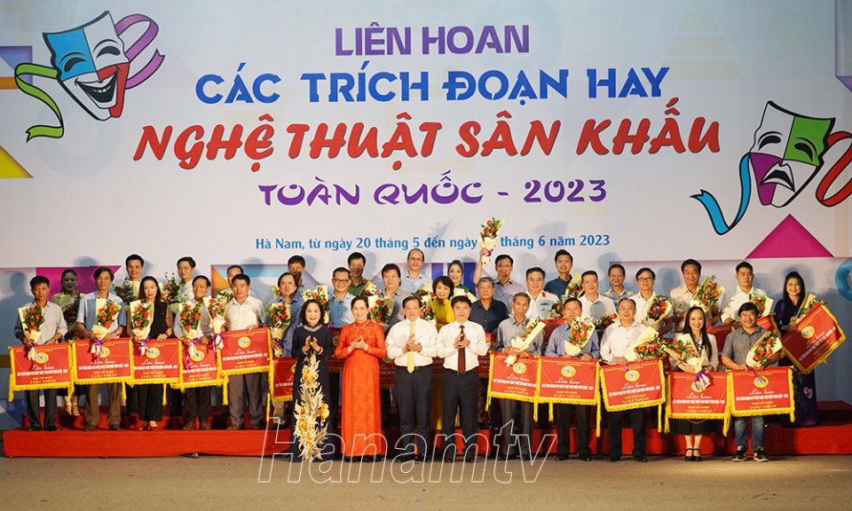 Khai mạc Liên hoan các trích đoạn hay nghệ thuật sân khấu toàn quốc 2023