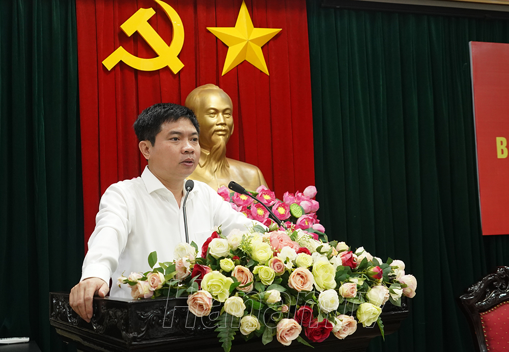 Đồng chí Chủ tịch UBND tỉnh Trương Quốc Huy giải trình, làm rõ thêm một số nội dung liên quan đến nhiệm vụ phát triển KT-XH 6 tháng đầu năm 2023. 