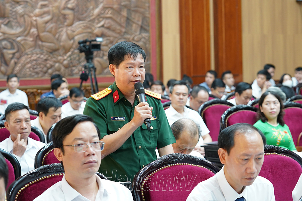 Đại biểu Trịnh Hồng Phong