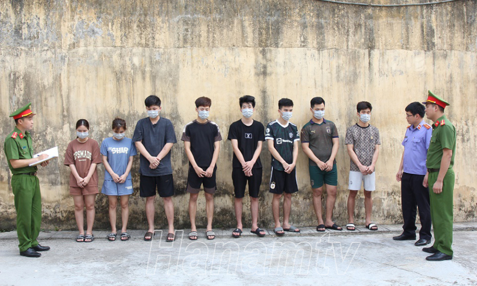 Bắt nhóm đối tượng sử dụng công nghệ cao lừa đảo, chiếm đoạt tài sản lên tới hàng tỷ đồng