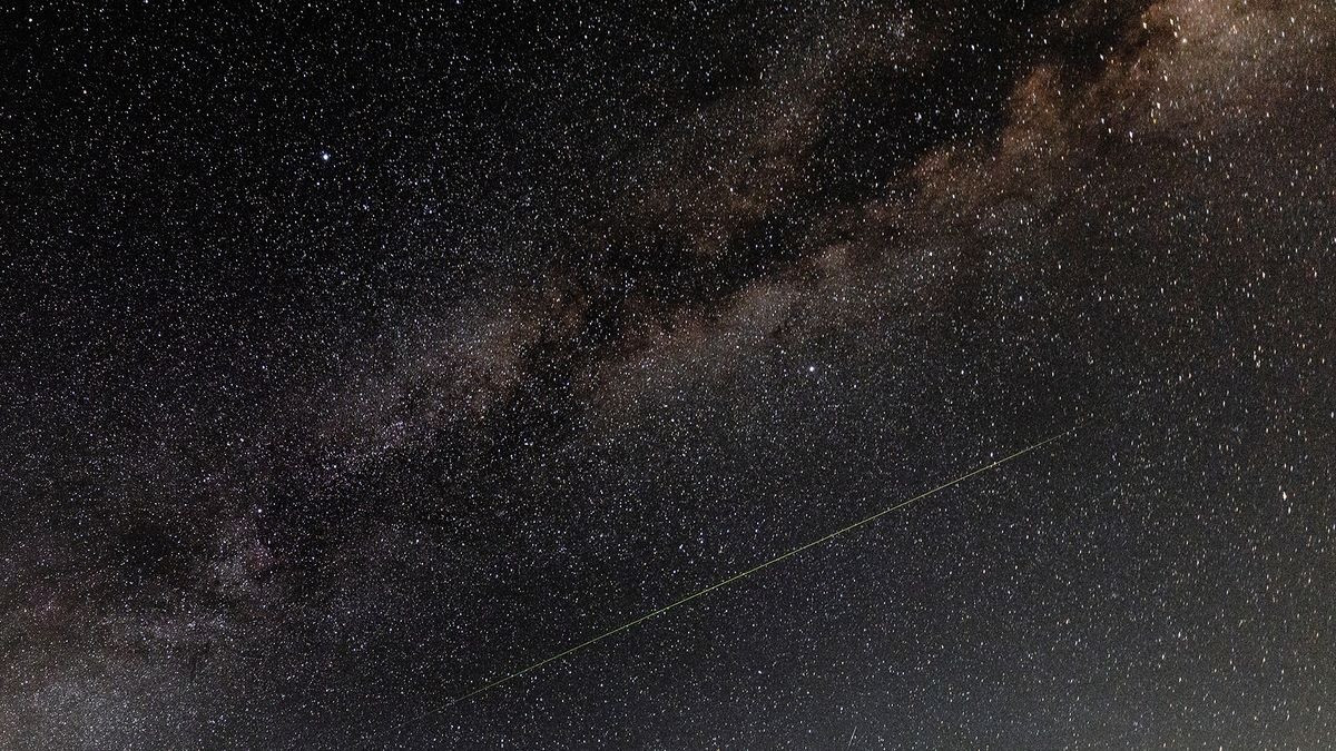 10 bức ảnh rực rỡ về mưa sao băng Perseid 2023