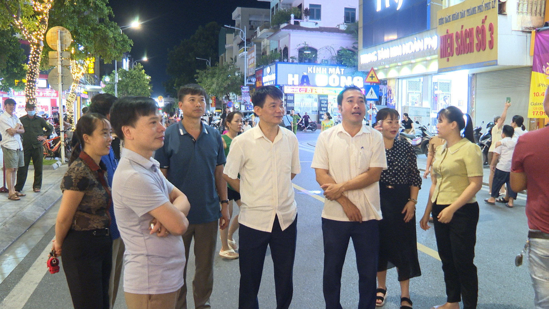 quang.00_19_45_16.Still357.jpg