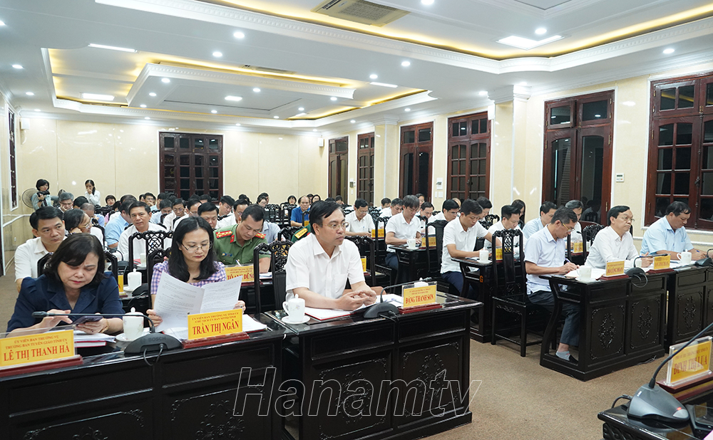 Các đại biểu dự hội nghị.