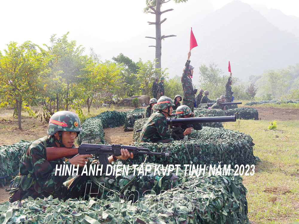 Hình ảnh diễn tập thực binh tiến công địch phòng ngự