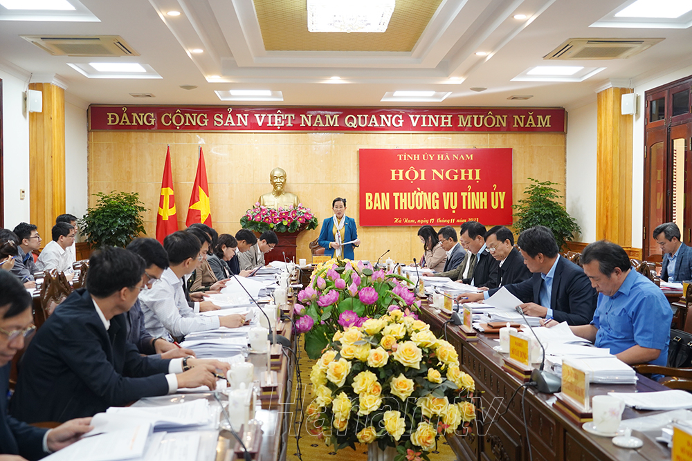 Toàn cảnh hội nghị.