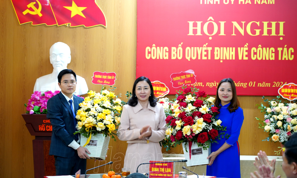 Công bố Quyết định của Ban Bí thư Trung ương Đoàn và BTV Tỉnh ủy về công tác cán bộ
