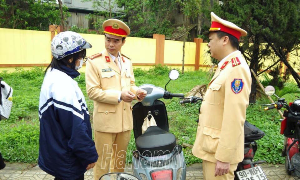 Hà Nam: Mở đợt cao điểm tuyên truyền, xử lý vi phạm trật tự an toàn giao thông cho lứa tuổi học sinh