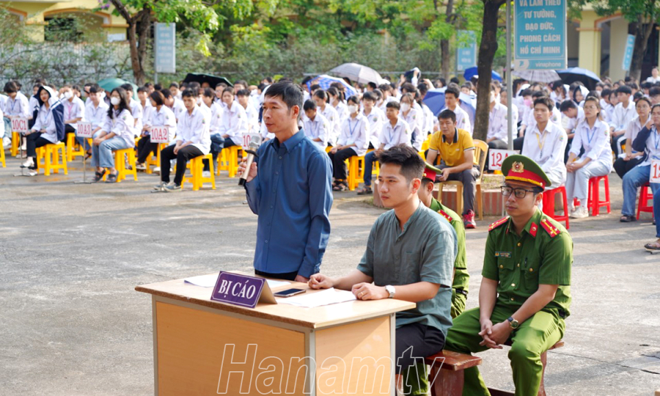 Tuyên truyền pháp luật về trật tự, an toàn giao thông qua Phiên tòa giả định