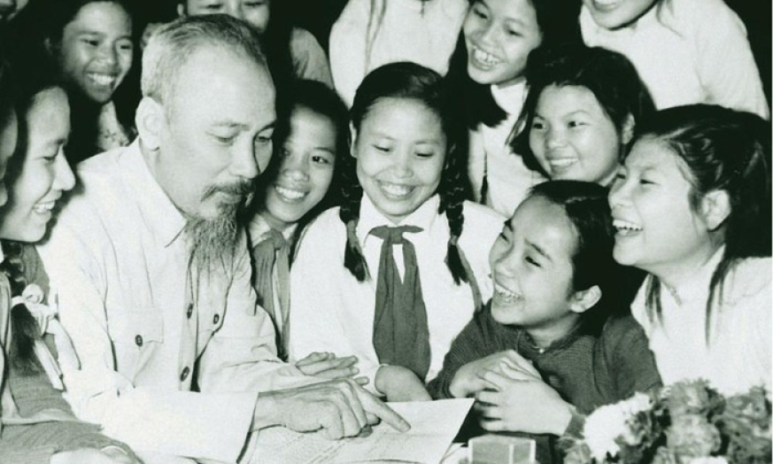 Podcast | Âm thanh ngày mới | Tình yêu thương của Bác dành cho các cháu thiếu niên, nhi đồng