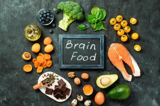 Làm thế nào để không đổ bệnh trong mùa thi? - Ảnh 2.