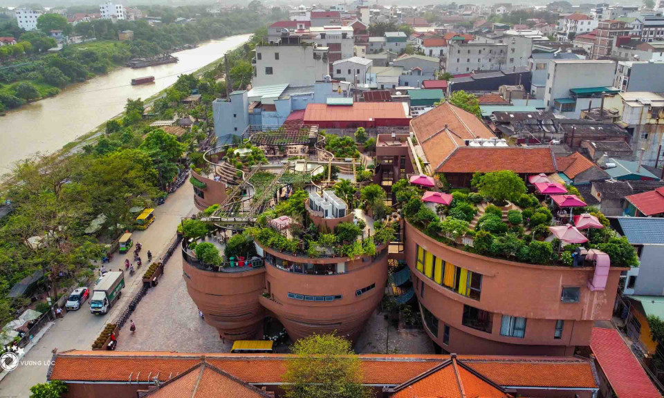 Ngắm bảo tàng có kiến trúc ‘bàn xoay gốm’ từ trên cao