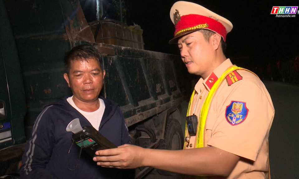 ATGT: Tiếp tục duy trì xử phạt vi phạm nồng độ cồn