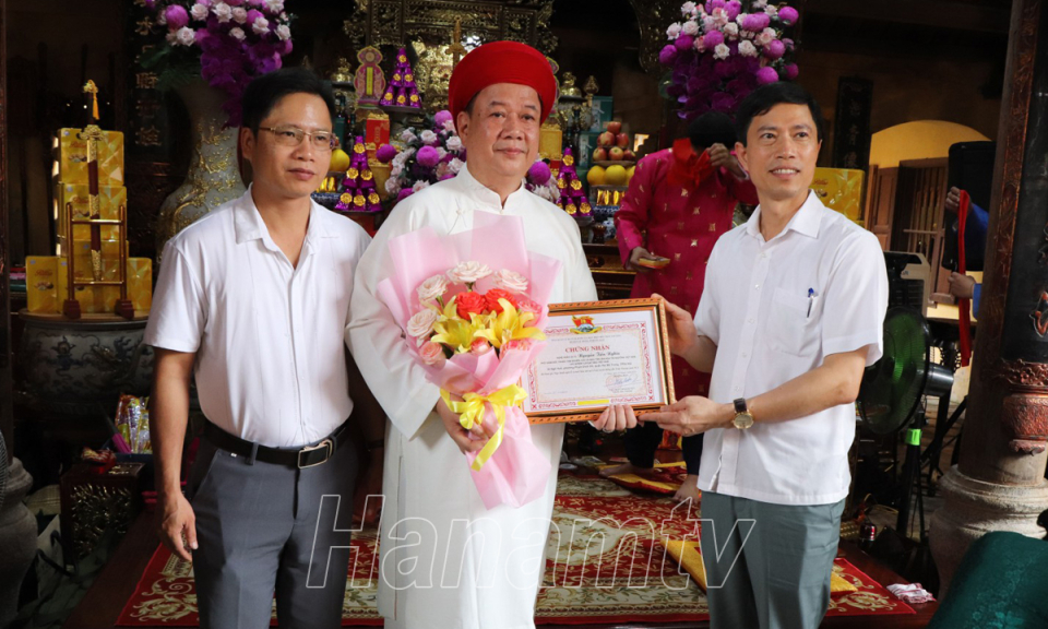 Chương trình Thực hành nghi lễ hầu Thánh