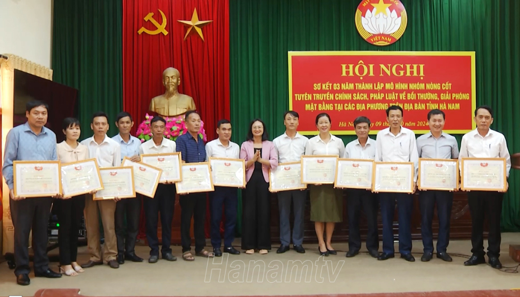 Ủy ban MTTQ tỉnh khen thưởng