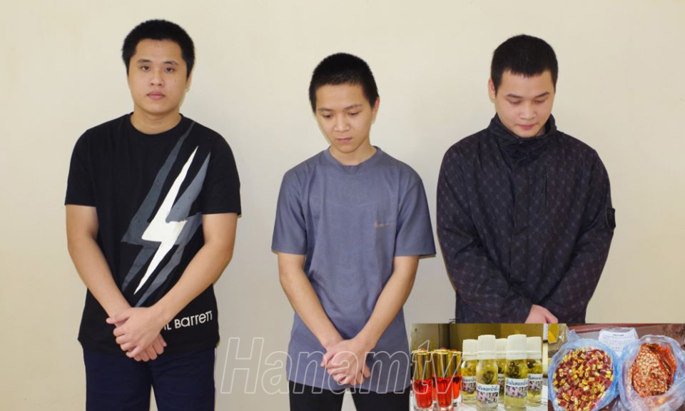 Bắt giữ 3 đối tượng lừa đảo bán "bùa yêu" trên mạng xã hội