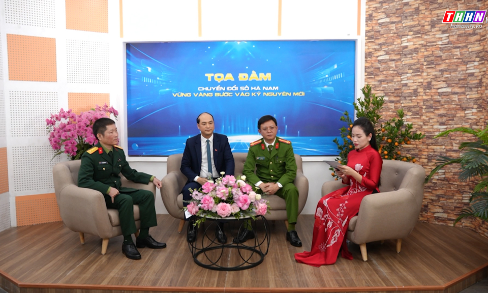 Tọa đàm: Chuyển đổi số Hà Nam: vững vàng bước vào kỷ nguyên mới