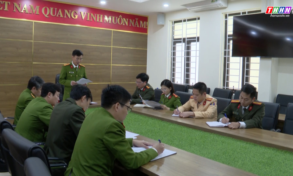 ANHN: Công an Hà Nam: Gương mẫu, đi đầu thực hiện chủ trương sắp xếp, tinh gọn tổ chức bộ máy, bảo đảm hoạt động hiệu lực, hiệu quả