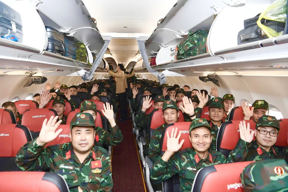 Công an, Quân đội Việt Nam cử lực lượng cứu trợ động đất tại Myanmar - Ảnh 3.