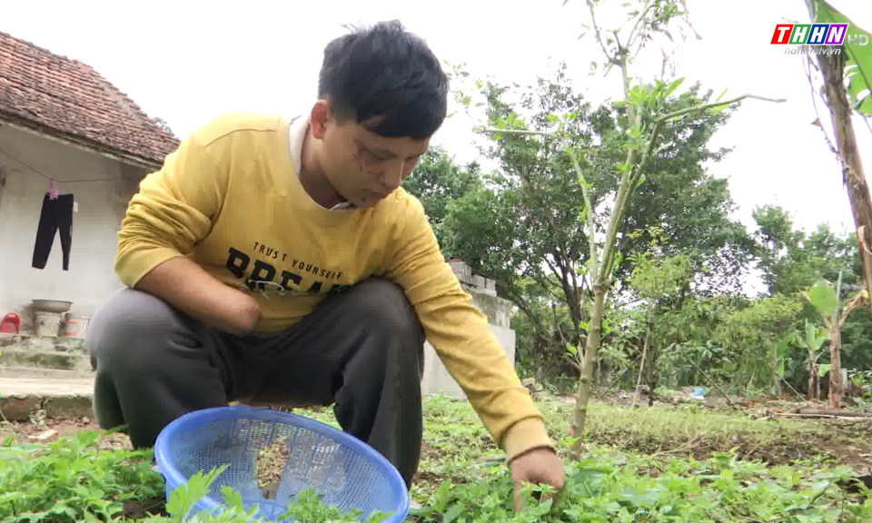 NRYT: Số phận bất hạnh của chàng trai nghèo khuyết tật