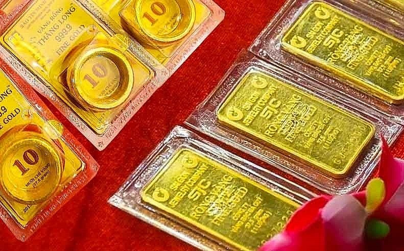 Giá vàng giảm vài triệu đồng mỗi lượng - Ảnh 1.