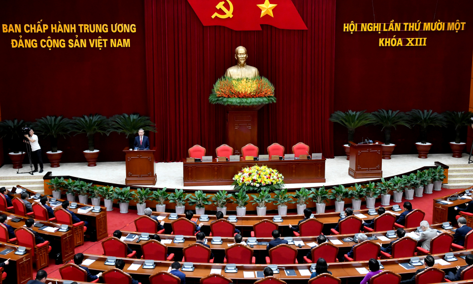 Thông báo Hội nghị lần thứ 11 Ban Chấp hành Trung ương Đảng khóa XIII