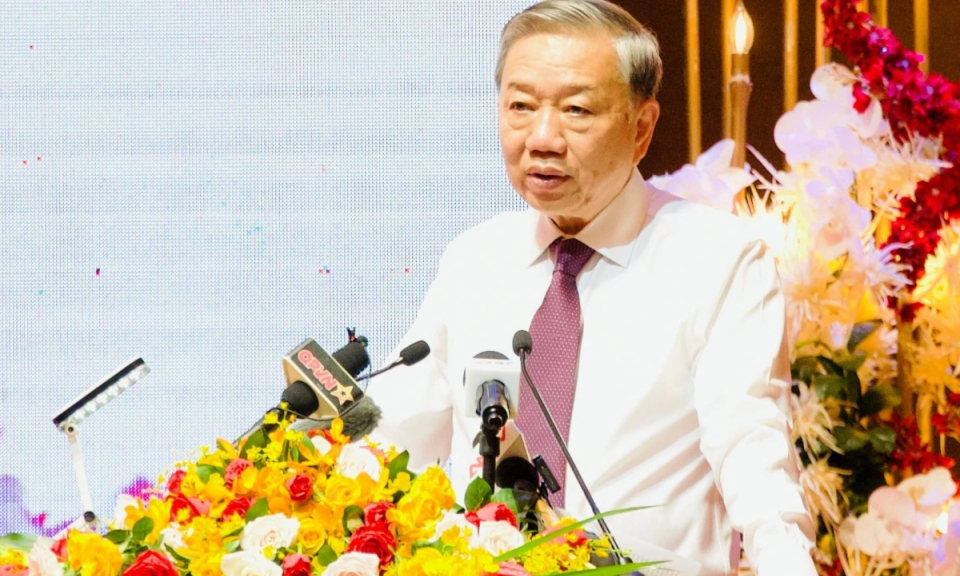 "Thế hệ hôm nay và mai sau mãi tri ân hàng triệu chiến sĩ, anh hùng liệt sĩ"