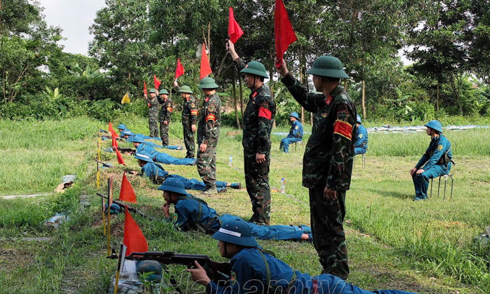 Lý Nhân: 100% dân quân tự vệ tham gia kiểm tra bắn đạn thật đạt yêu cầu
