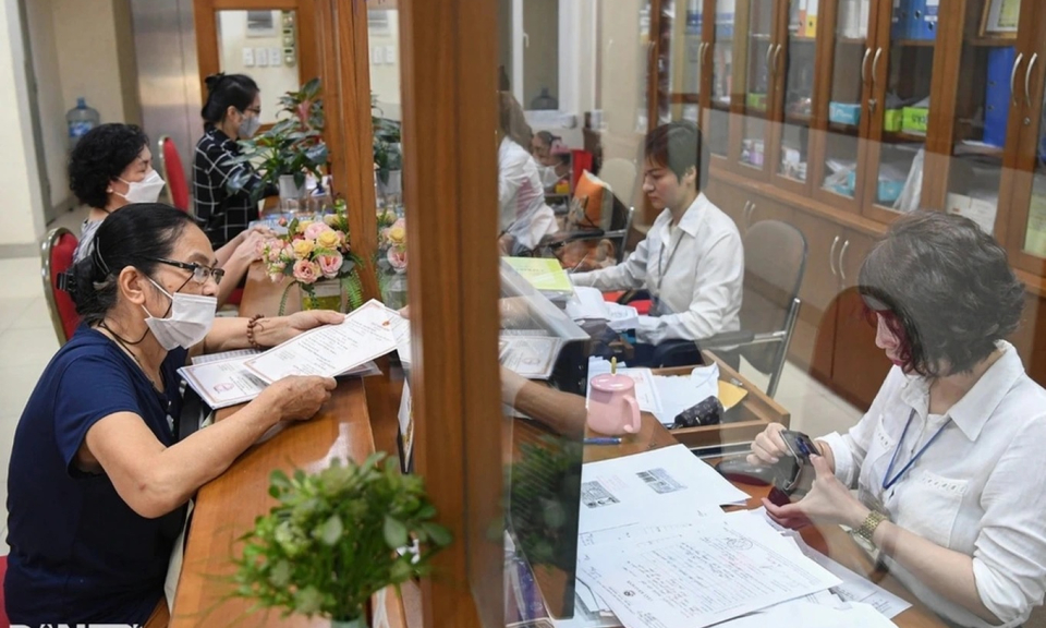 Xã, phường mới biên chế dự kiến 60 người, cán bộ gánh lượng việc lớn
