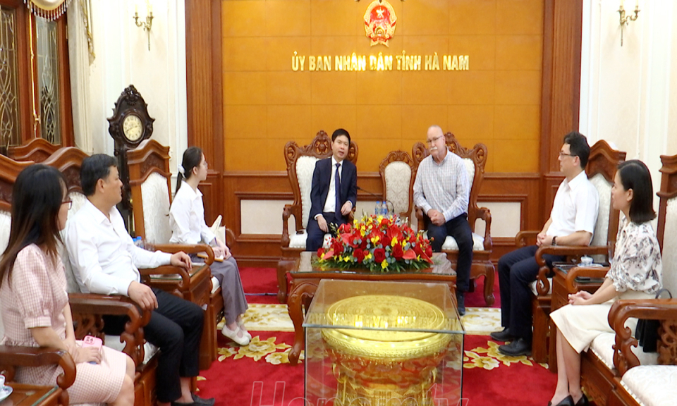 Đồng chí Bí thư Tỉnh ủy tiếp và làm việc với các doanh nghiệp tìm hiểu môi trường đầu tư 