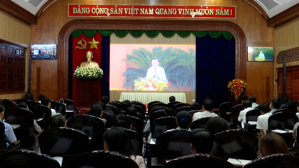 Toàn cảnh hội nghị tại điểm cầu tỉnh Hà Nam.