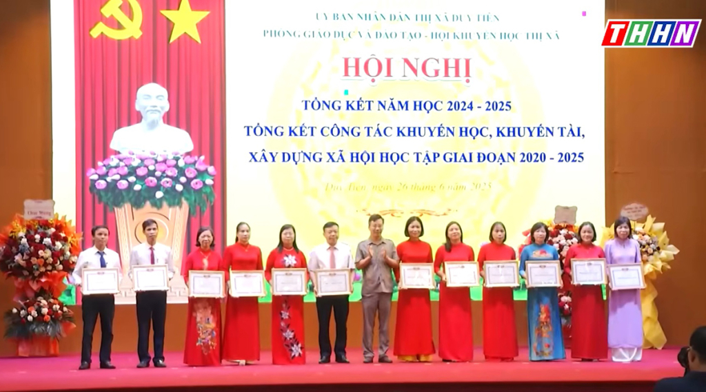 Khen thưởng