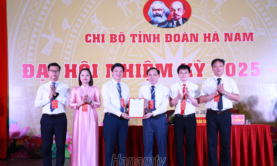 Chi bộ Tỉnh đoàn phấn đấu 100% cán bộ, đảng viên được bồi dưỡng và làm chủ kỹ năng số